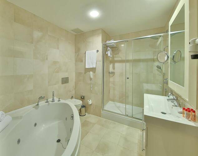 Ramada By Wyndham Istanbul Taksim (Ex. Madison Hotel)