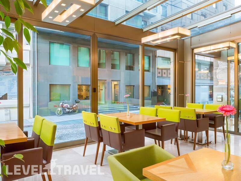Фотография Ramada By Wyndham Istanbul Taksim (Ex. Madison Hotel)