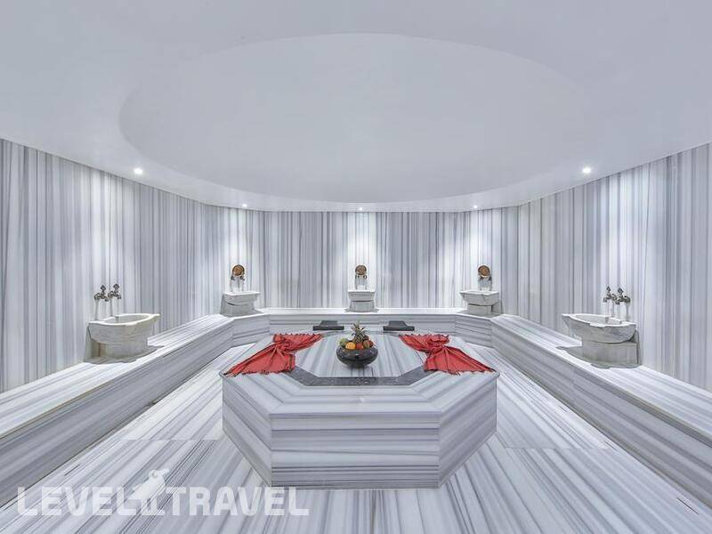 Фотография Ramada By Wyndham Istanbul Taksim (Ex. Madison Hotel)