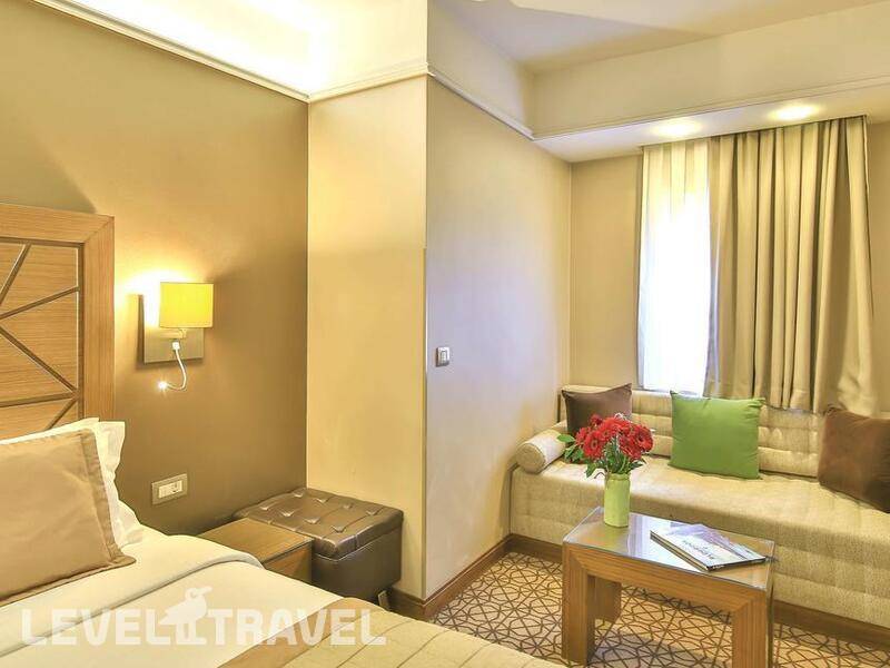 Фотография Ramada By Wyndham Istanbul Taksim (Ex. Madison Hotel)