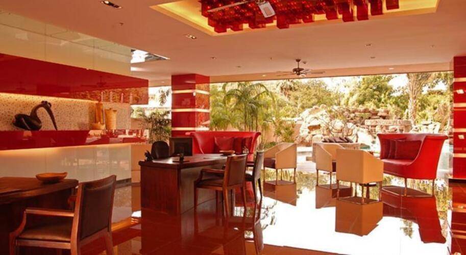 Nova Platinum Hotel