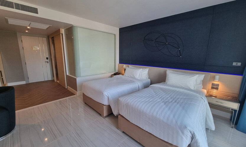 Pattaya Discovery Beach Hotel