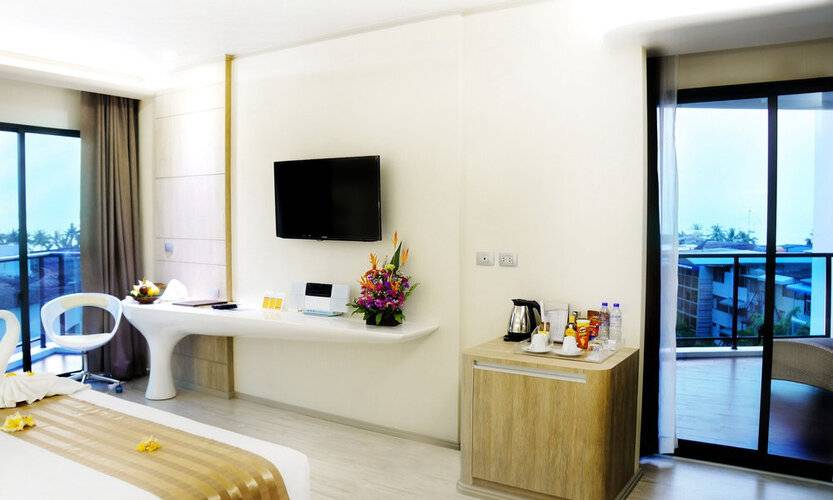 Pattaya Discovery Beach Hotel