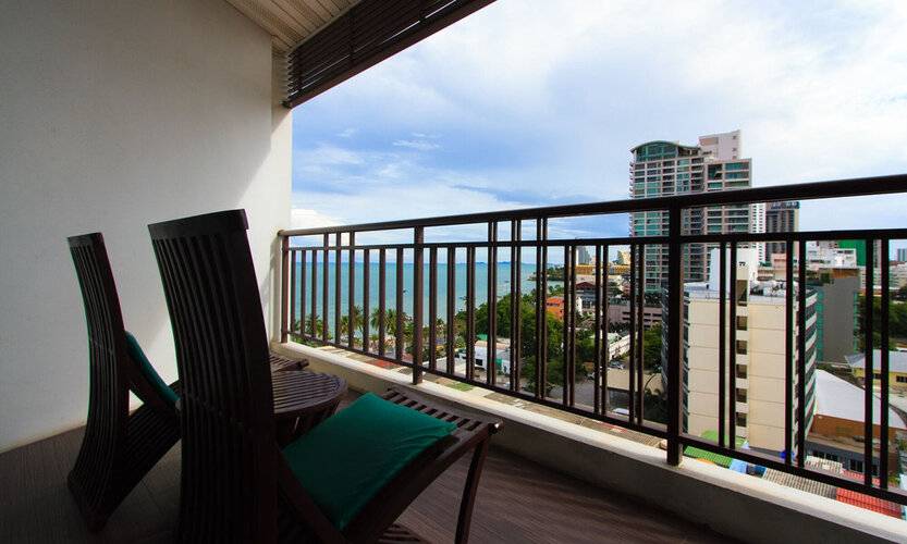 Pattaya Discovery Beach Hotel