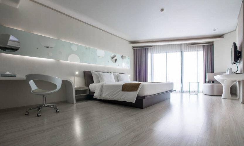 Pattaya Discovery Beach Hotel