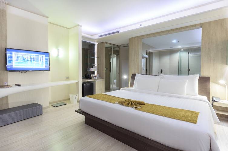 Pattaya Discovery Beach Hotel