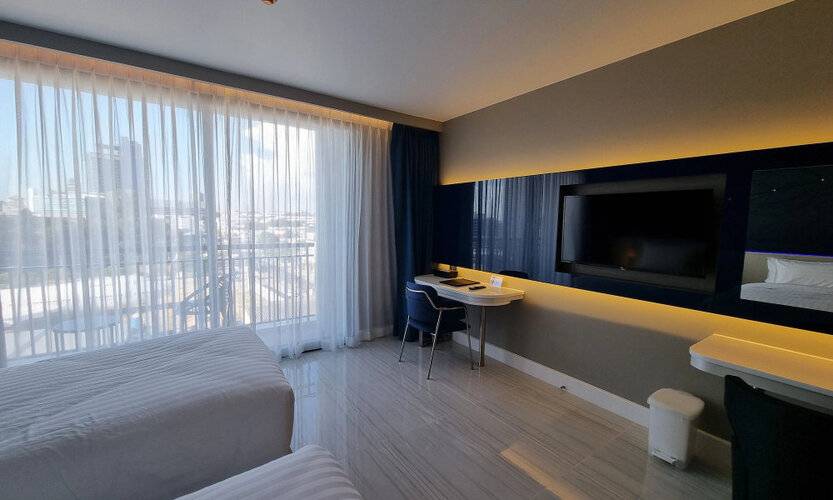 Pattaya Discovery Beach Hotel