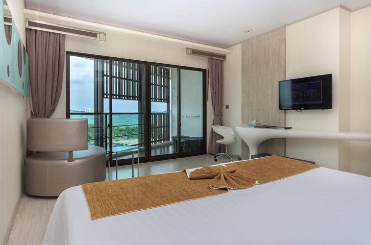 Pattaya Discovery Beach Hotel