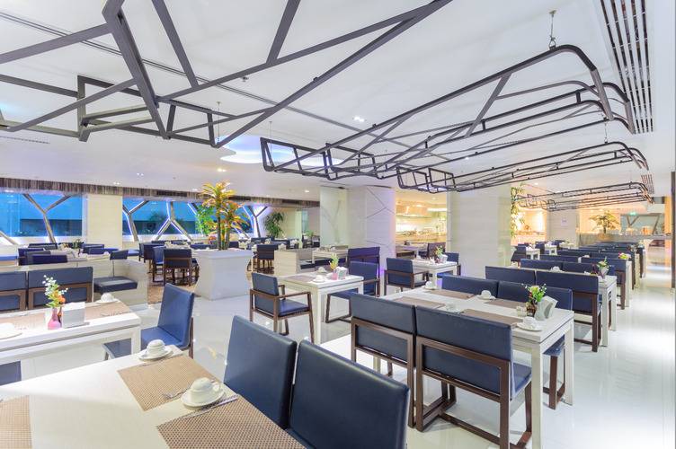 Pattaya Discovery Beach Hotel