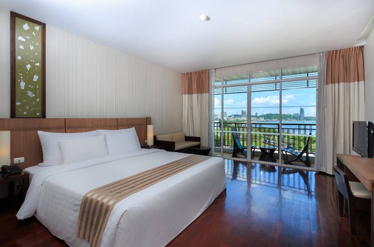 Pattaya Discovery Beach Hotel
