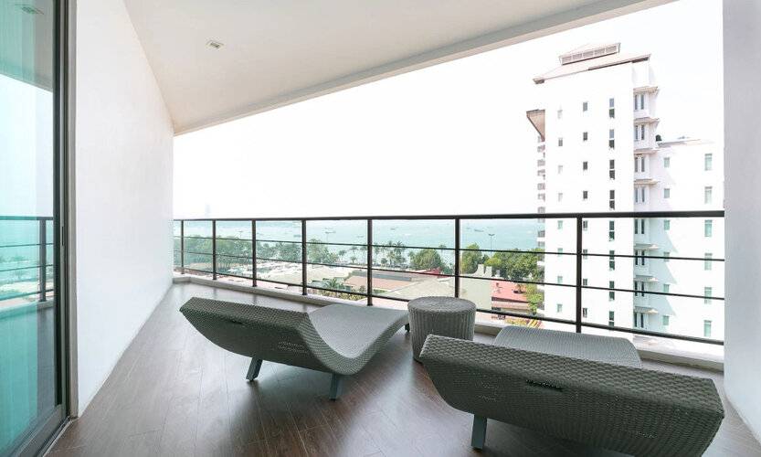 Pattaya Discovery Beach Hotel