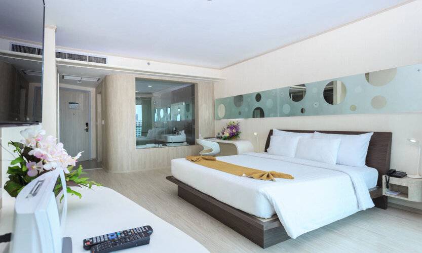 Pattaya Discovery Beach Hotel