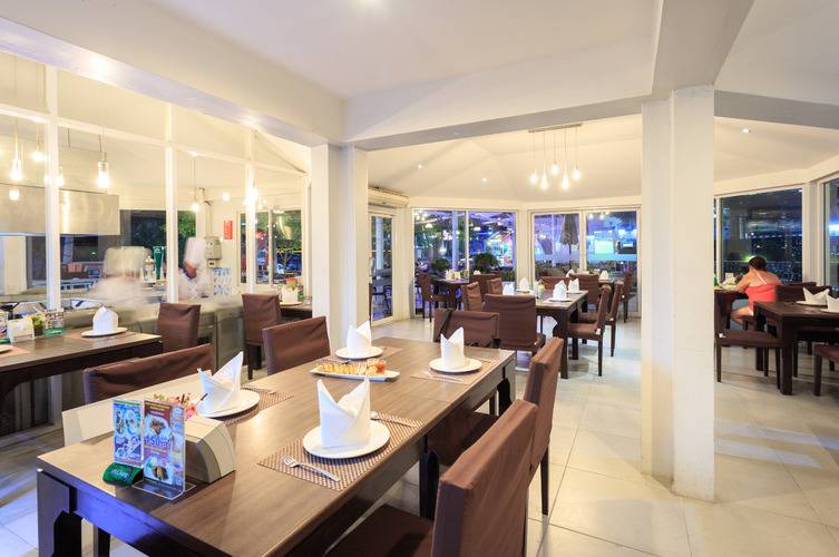 Pattaya Discovery Beach Hotel