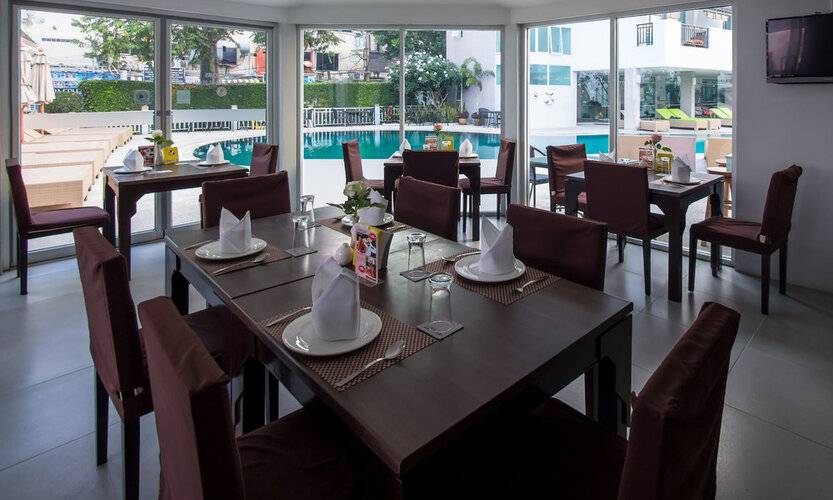 Pattaya Discovery Beach Hotel