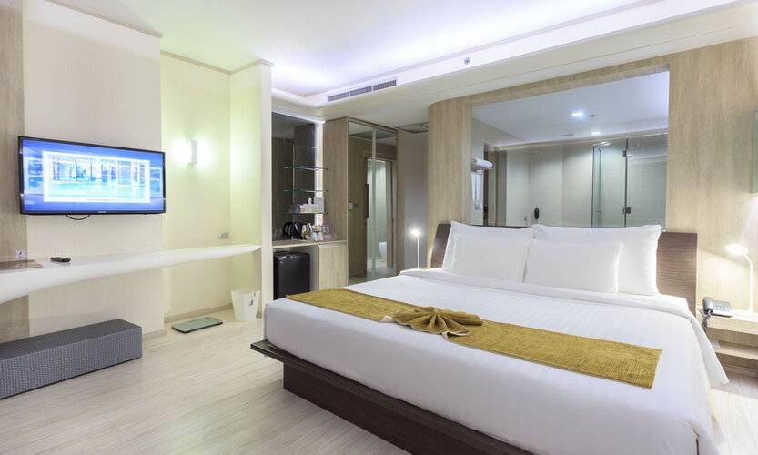 Pattaya Discovery Beach Hotel