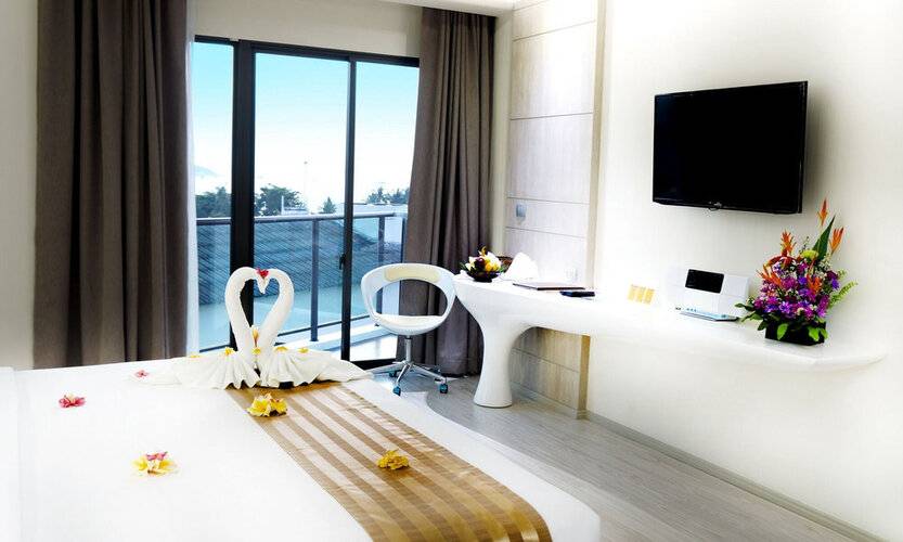 Pattaya Discovery Beach Hotel