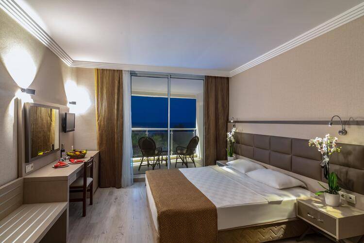 Ring Beach Hotel