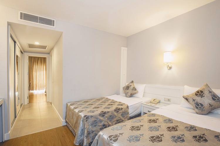 Vita Silva Hotel (Ex. Amelia Beach Resort Hotel)
