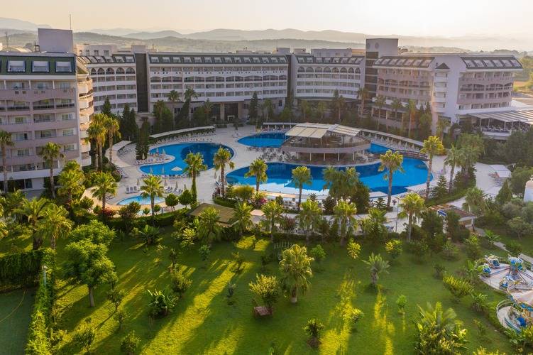 Vita Silva Hotel (Ex. Amelia Beach Resort Hotel)
