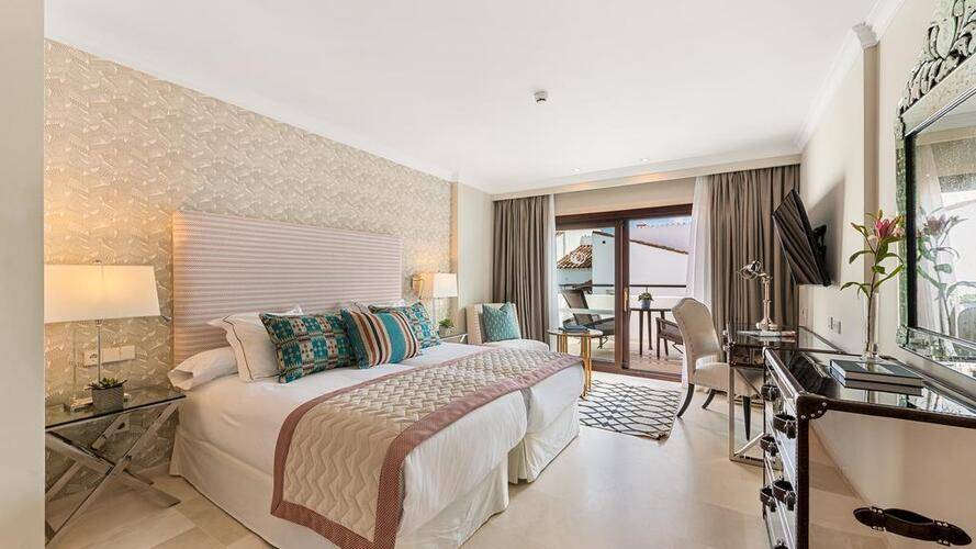 Puente Romano Beach Resort & Spa