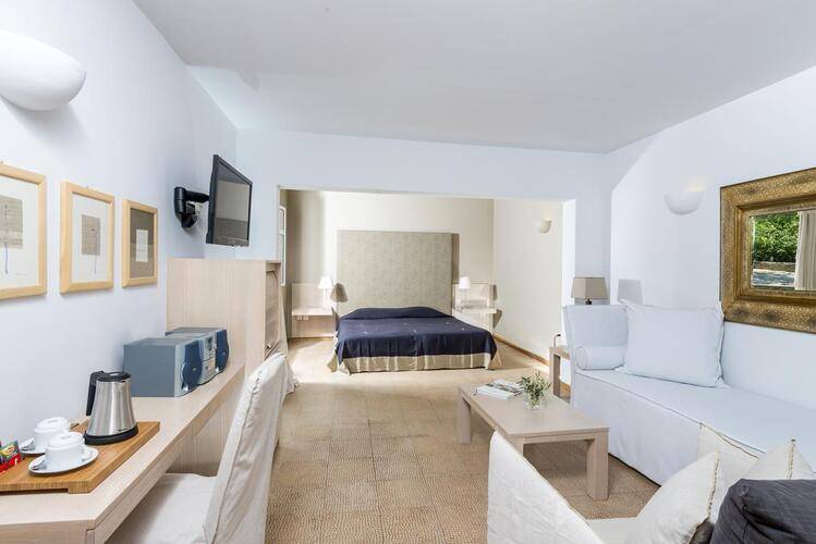 Minos Beach Art Hotel