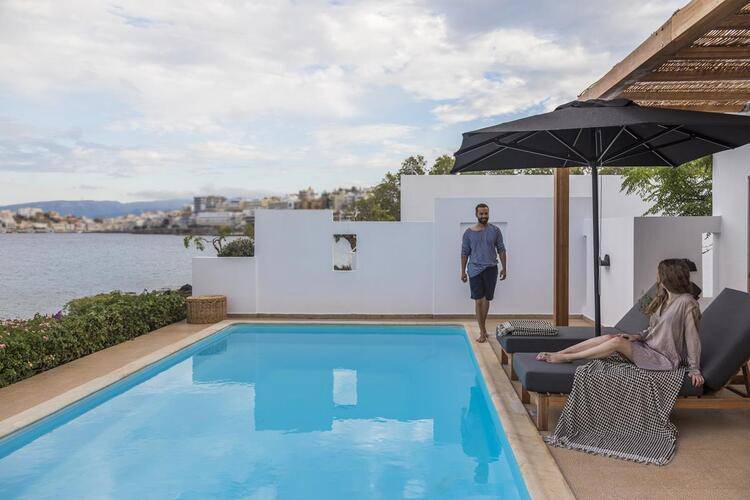 Minos Beach Art Hotel