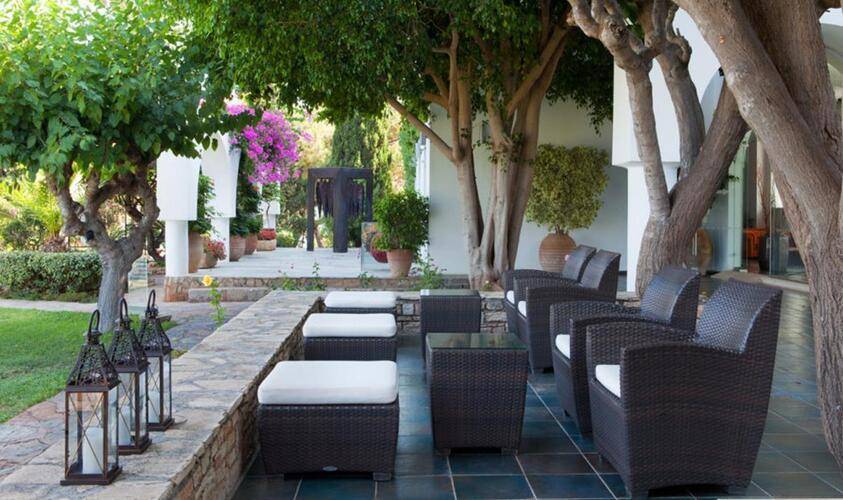 Minos Beach Art Hotel