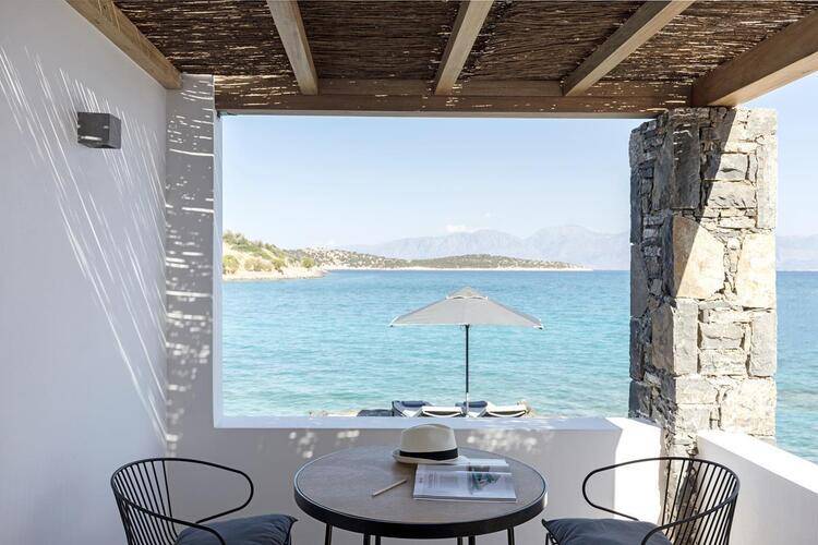 Minos Beach Art Hotel