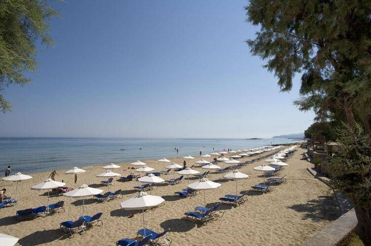 Kernos Beach Hotel & Bungalows