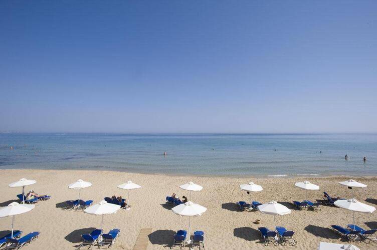 Kernos Beach Hotel & Bungalows