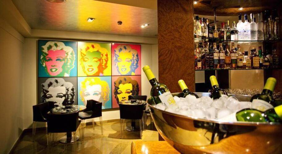 Claris Hotel — фото 29