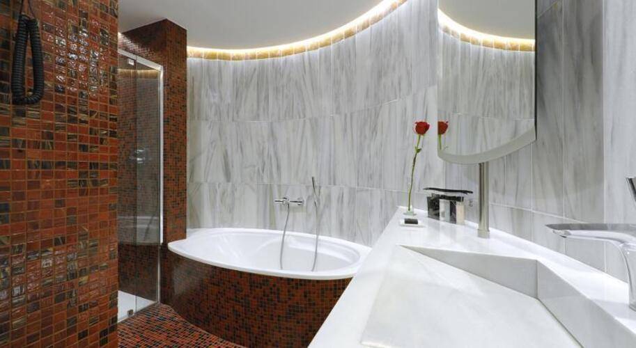 Claris Hotel — фото 10