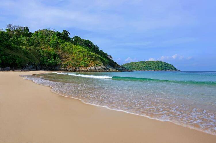 The Nai Harn (Ex. The Royal Phuket Yacht Club)