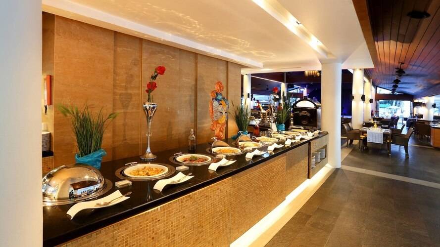 Le Meridien Phuket Beach Resort