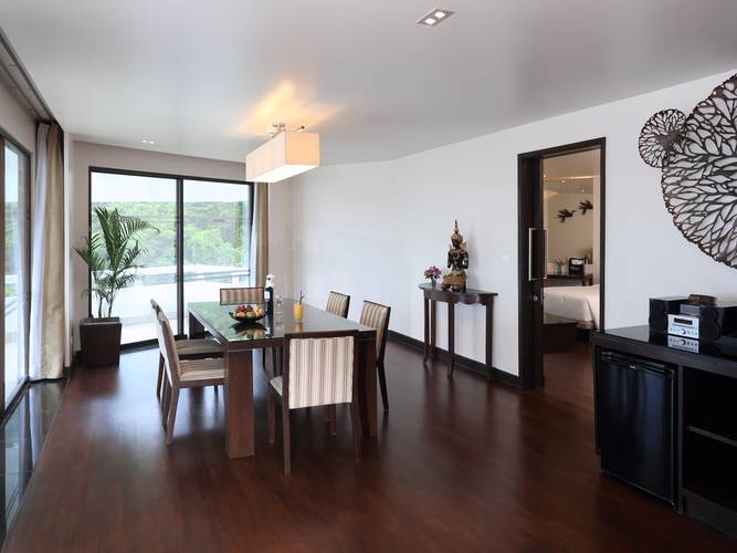 Le Meridien Phuket Beach Resort