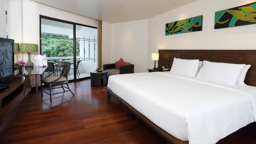 Le Meridien Phuket Beach Resort