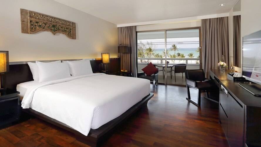 Le Meridien Phuket Beach Resort