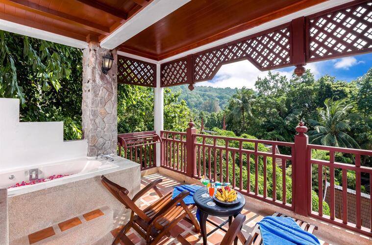 Thavorn Beach Village & Spa