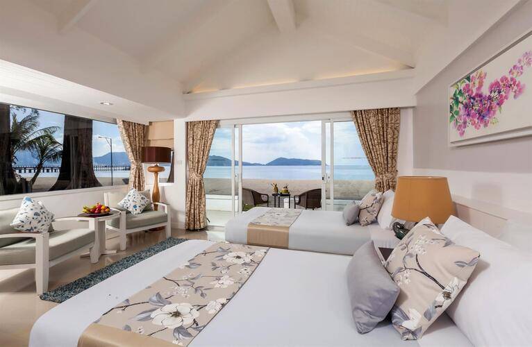 Thavorn Beach Village & Spa