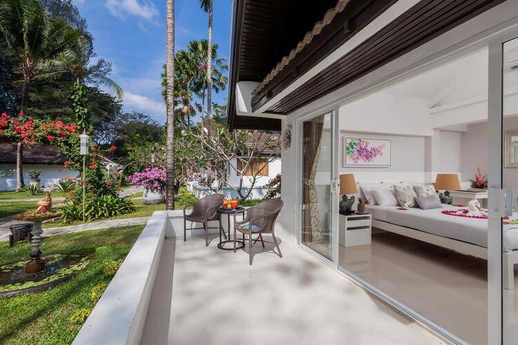 Thavorn Beach Village & Spa