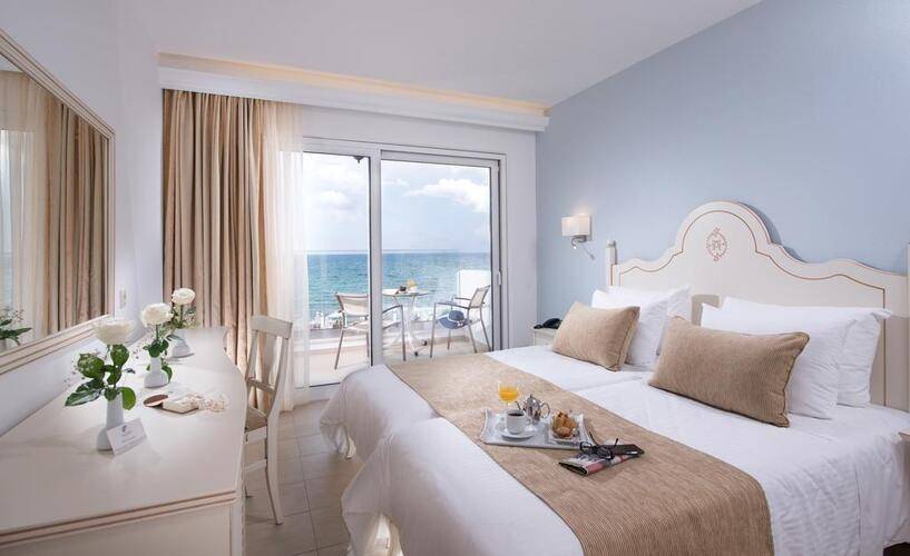 Alexander Beach Hotel & Village