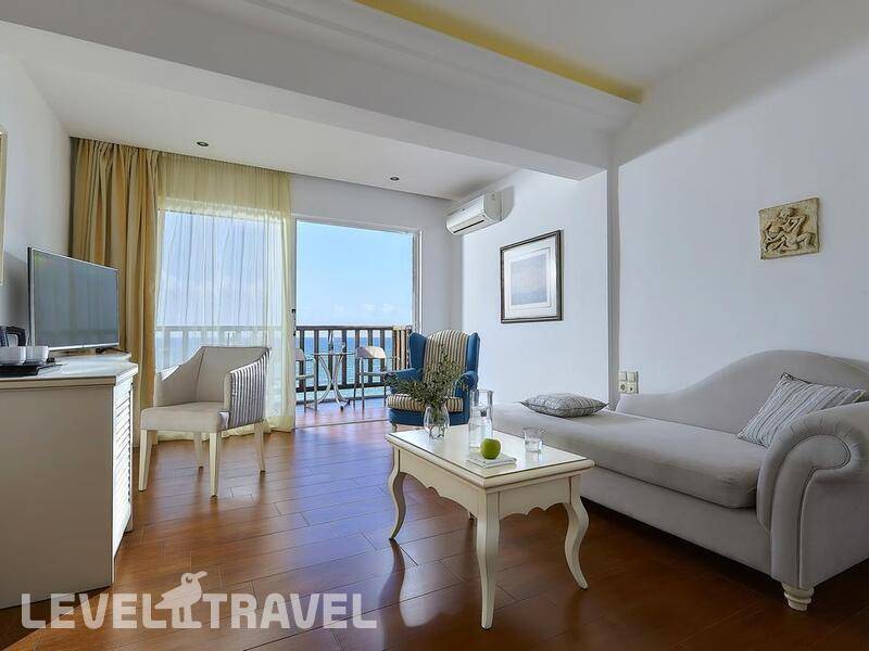 Фотография Alexander Beach Hotel & Village