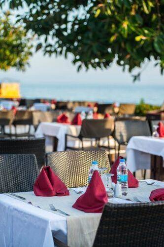 Taluyka Sunset Beach Hotel