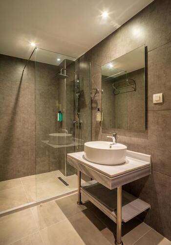 CNIC Gemini Hotel