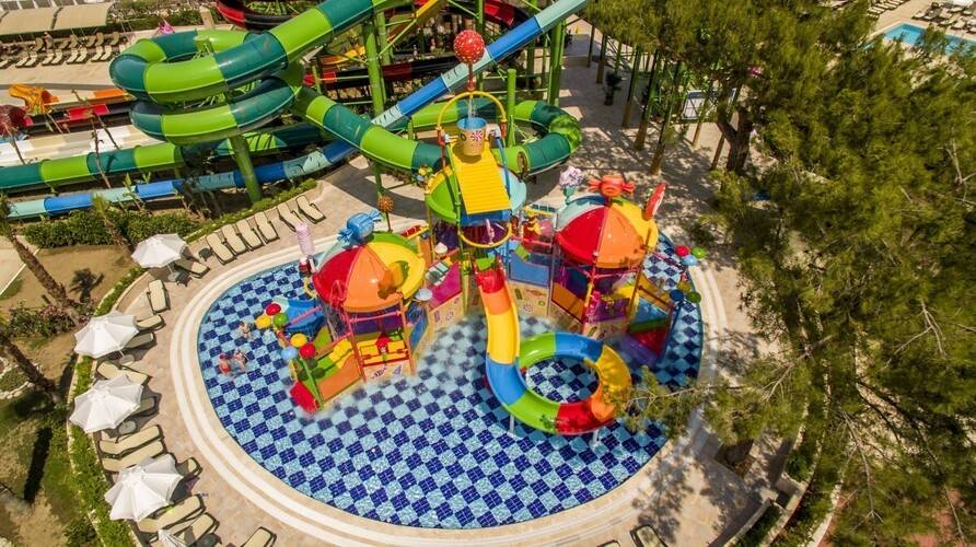 Crystal Flora Beach Resort
