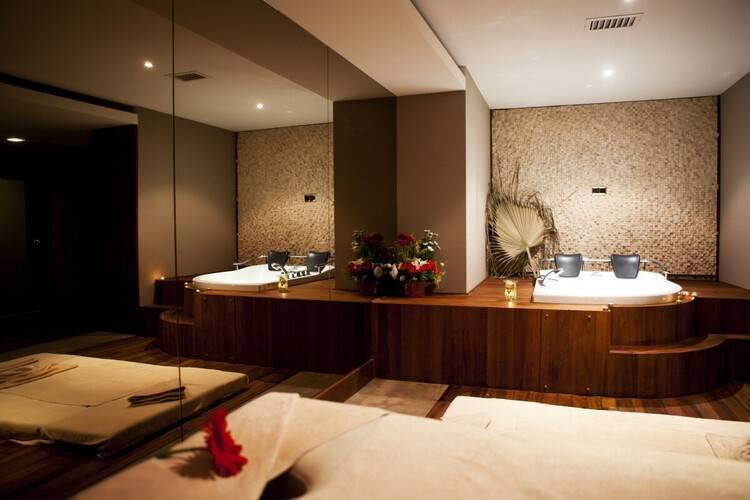 Crystal Flora Beach Resort
