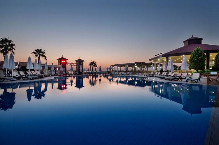 Crystal Flora Beach Resort