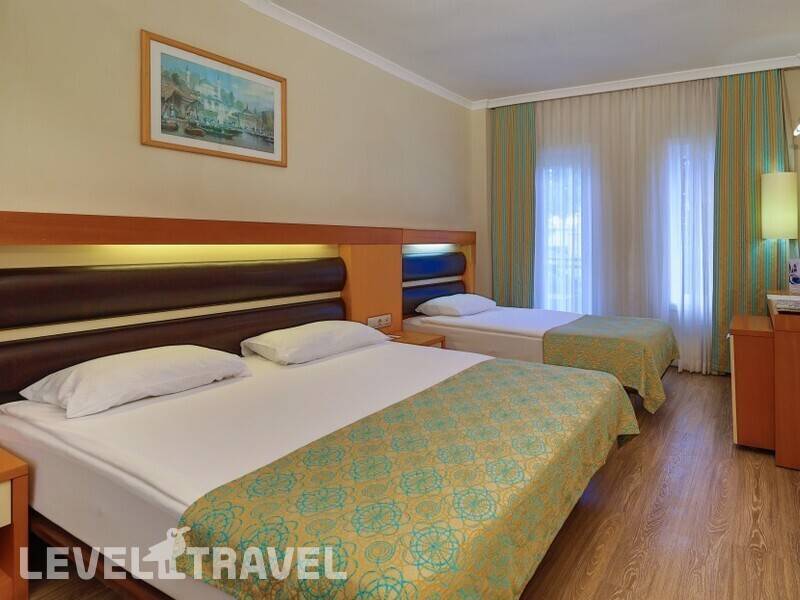 Фотография Crystal Flora Beach Resort