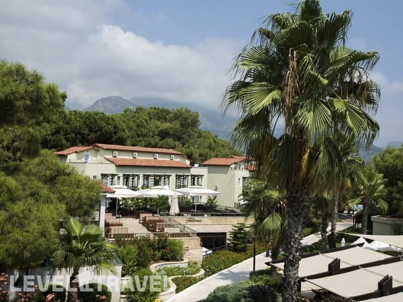 Фотография Crystal Flora Beach Resort
