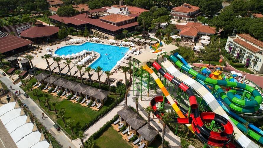 Crystal Flora Beach Resort